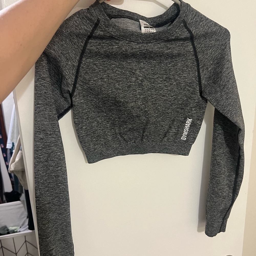 Gym shark crop long sleeve workout top
